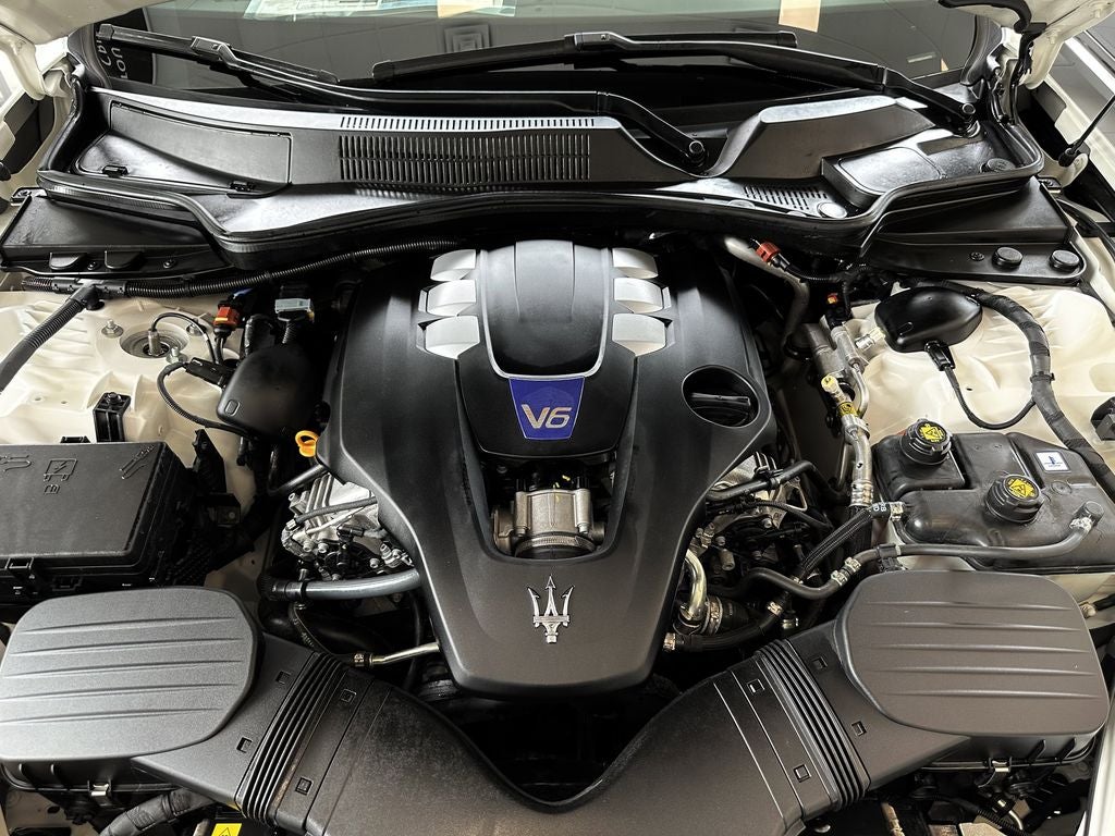 2024 Maserati Quattroporte Modena Ultima Q4