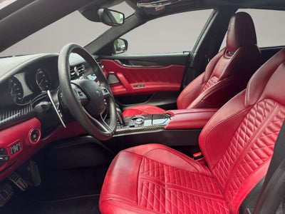 2022 Maserati Quattroporte Modena Q4