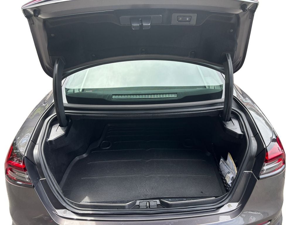 2022 Maserati Quattroporte Modena Q4