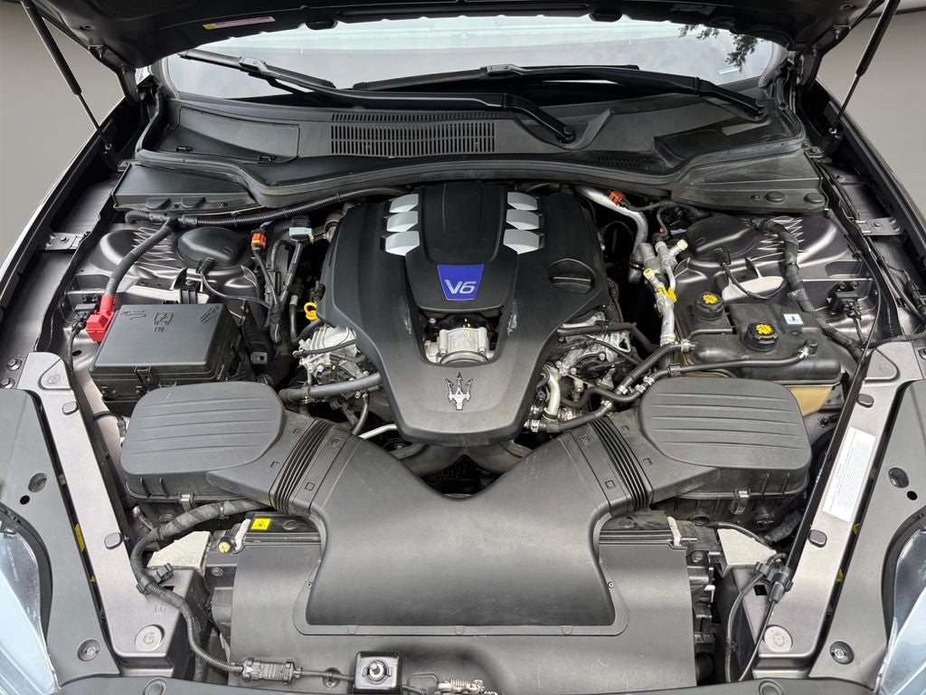 2022 Maserati Quattroporte Modena Q4