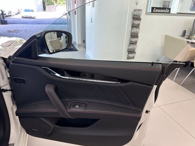 2024 Maserati Quattroporte Modena Ultima Q4