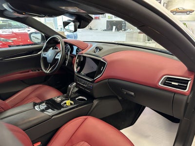 2023 Maserati Ghibli Modena Q4