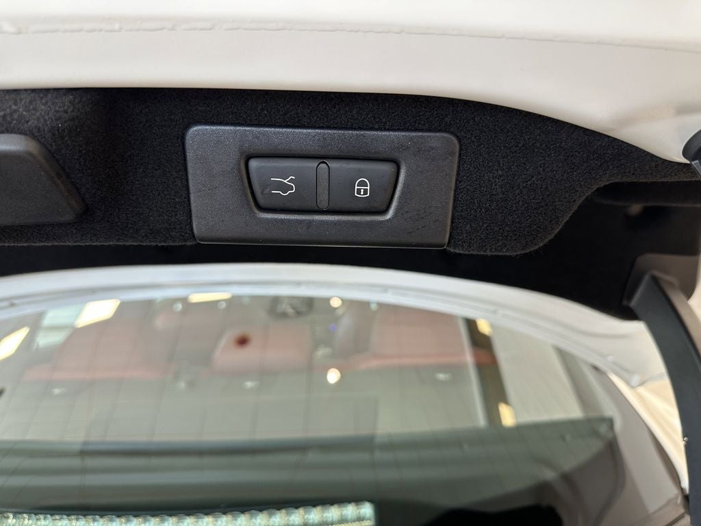 2023 Maserati Ghibli Modena Q4