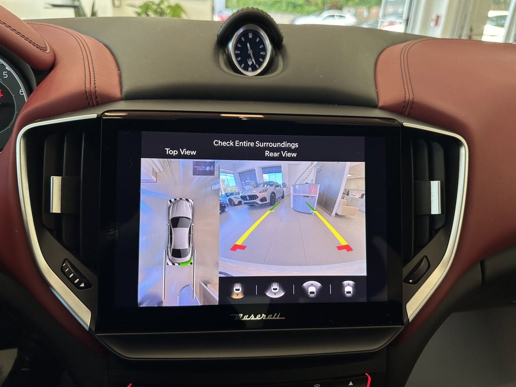 2023 Maserati Ghibli Modena Q4