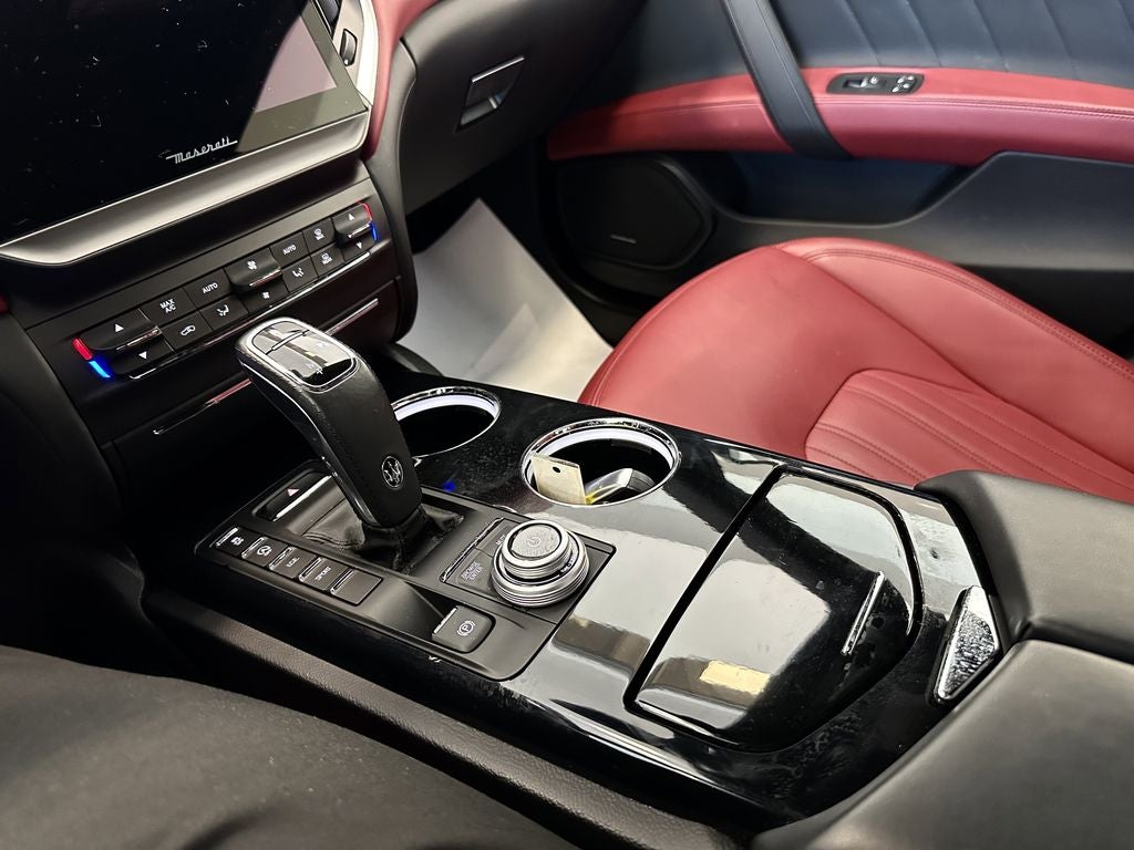 2023 Maserati Ghibli Modena Q4