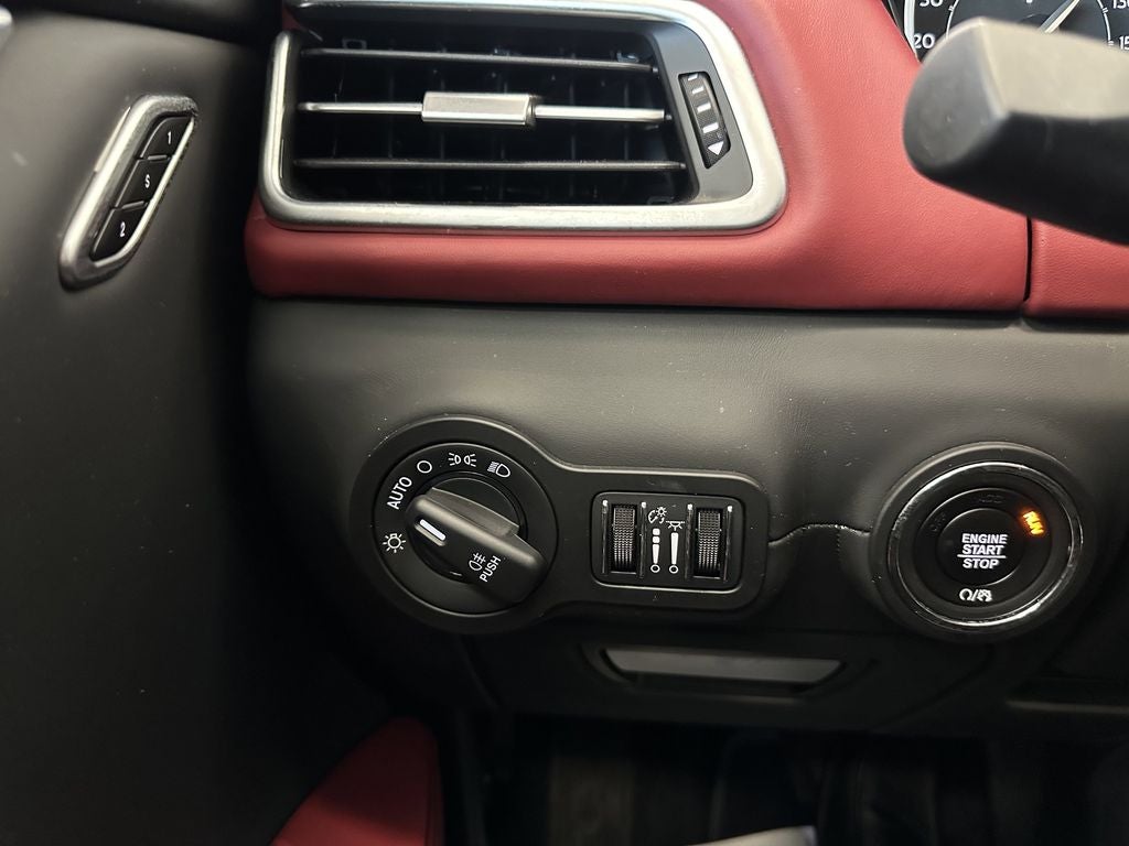 2023 Maserati Ghibli Modena Q4