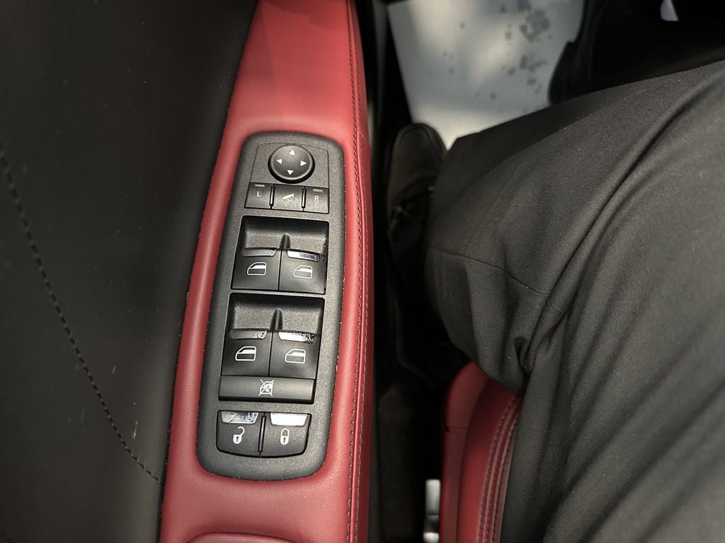 2023 Maserati Ghibli Modena Q4