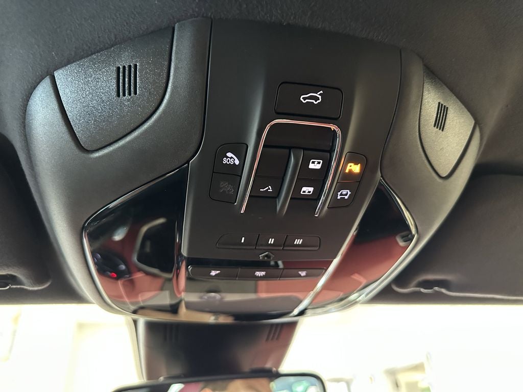 2023 Maserati Ghibli Modena Q4