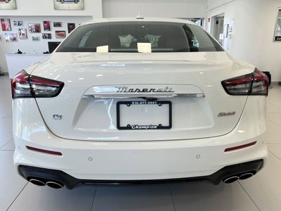 2023 Maserati Ghibli Modena Q4