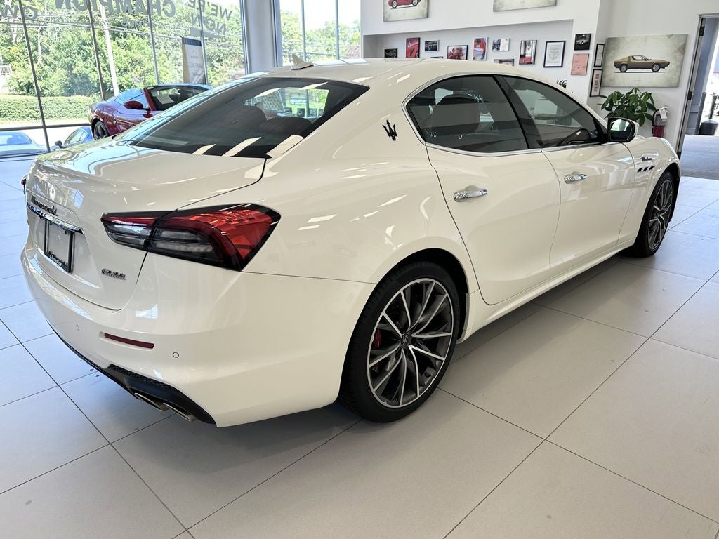 2023 Maserati Ghibli Modena Q4