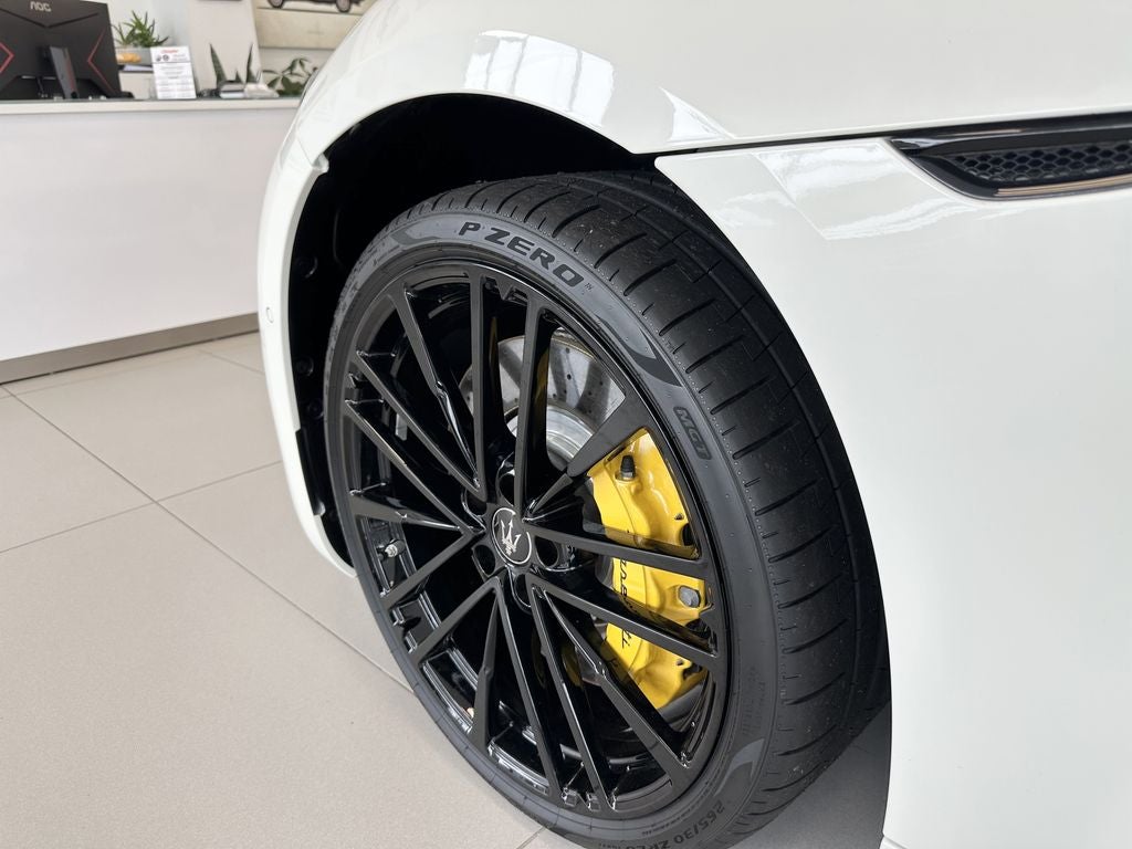 2024 Maserati GranTurismo Trofeo