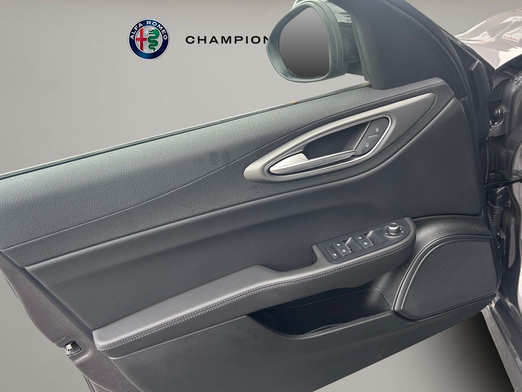 2025 Alfa Romeo Giulia AWD