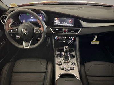 2025 Alfa Romeo Giulia GIULIA INTENSA AWD