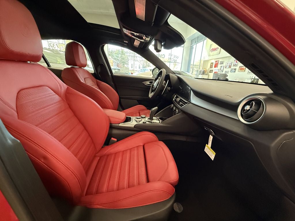 2025 Alfa Romeo Giulia GIULIA AWD