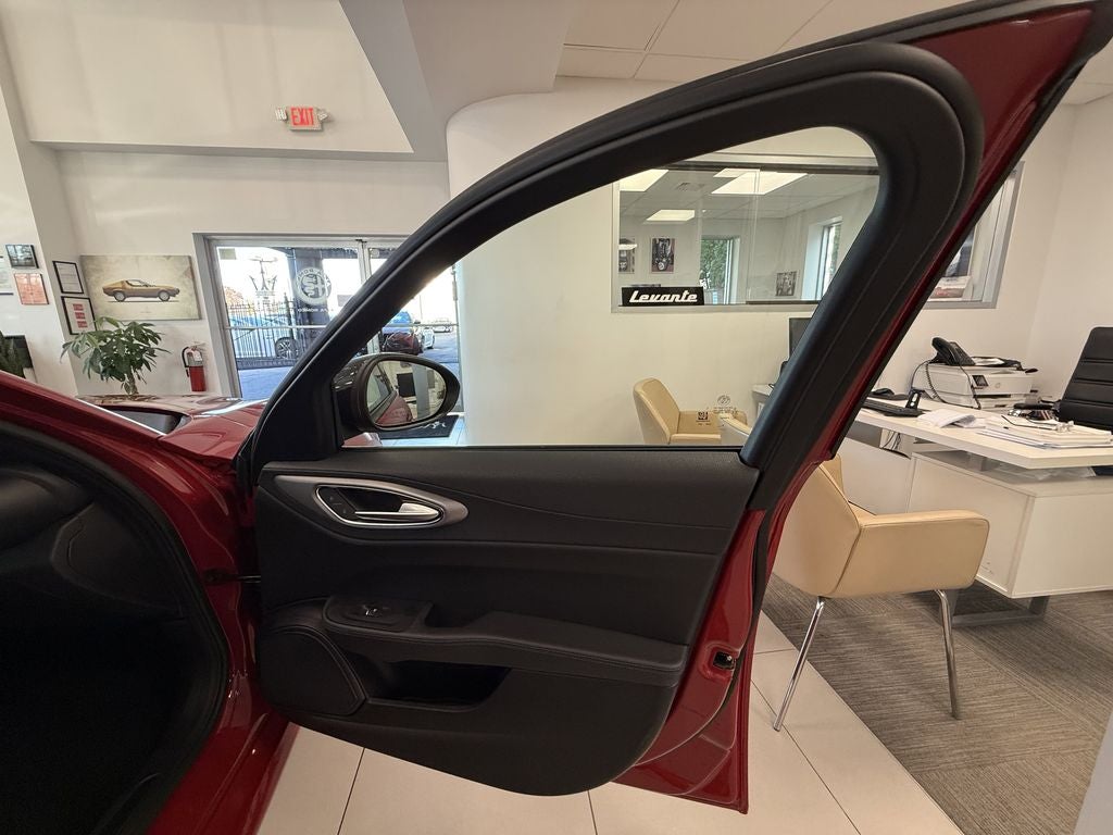 2025 Alfa Romeo Giulia GIULIA AWD