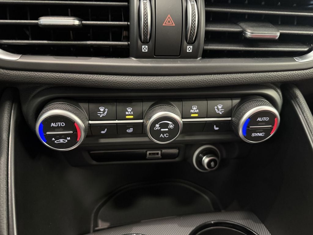 2025 Alfa Romeo Giulia GIULIA AWD