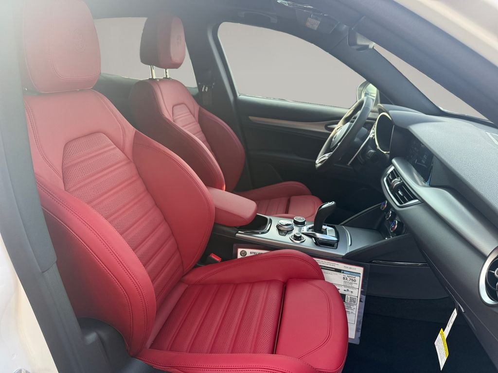 2025 Alfa Romeo Stelvio STELVIO AWD