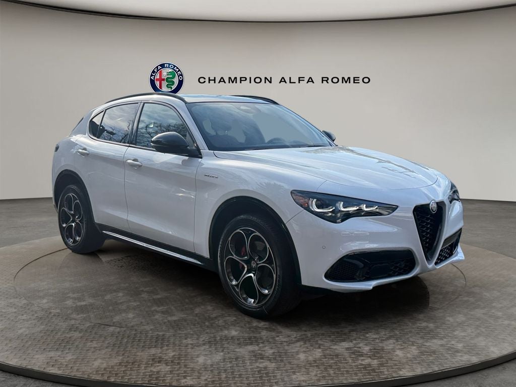 2025 Alfa Romeo Stelvio STELVIO AWD