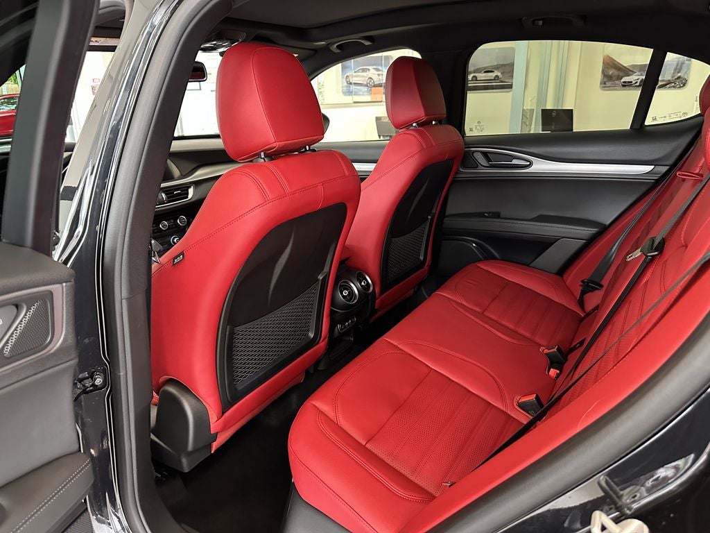 2025 Alfa Romeo Stelvio STELVIO AWD