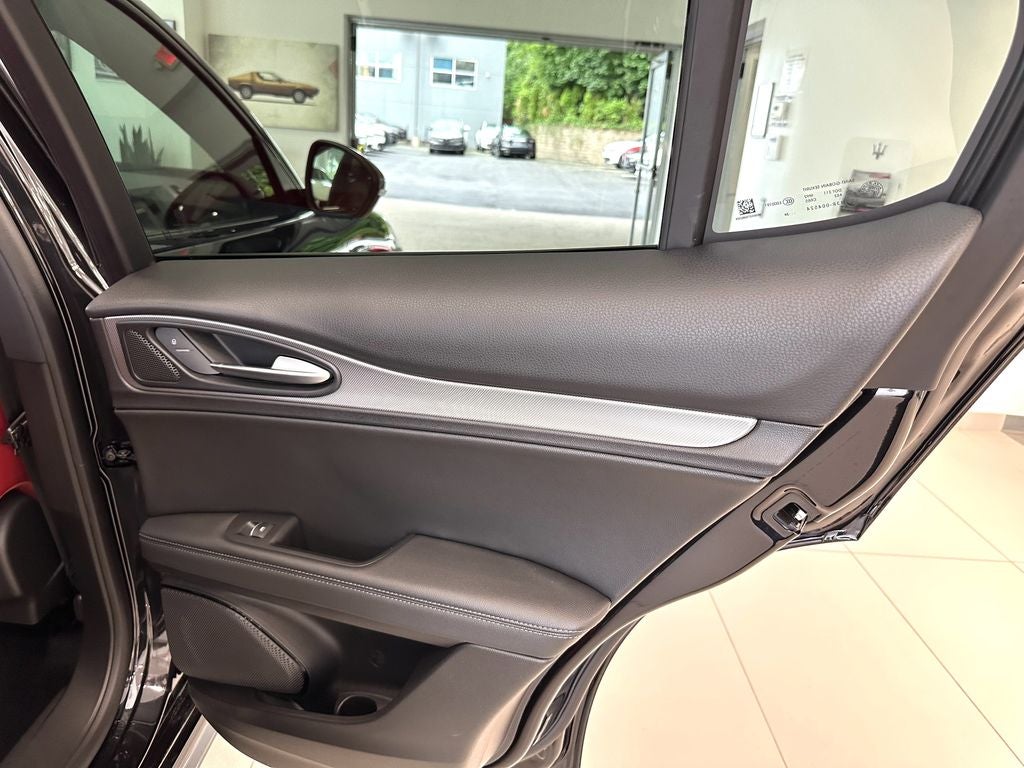 2025 Alfa Romeo Stelvio STELVIO AWD
