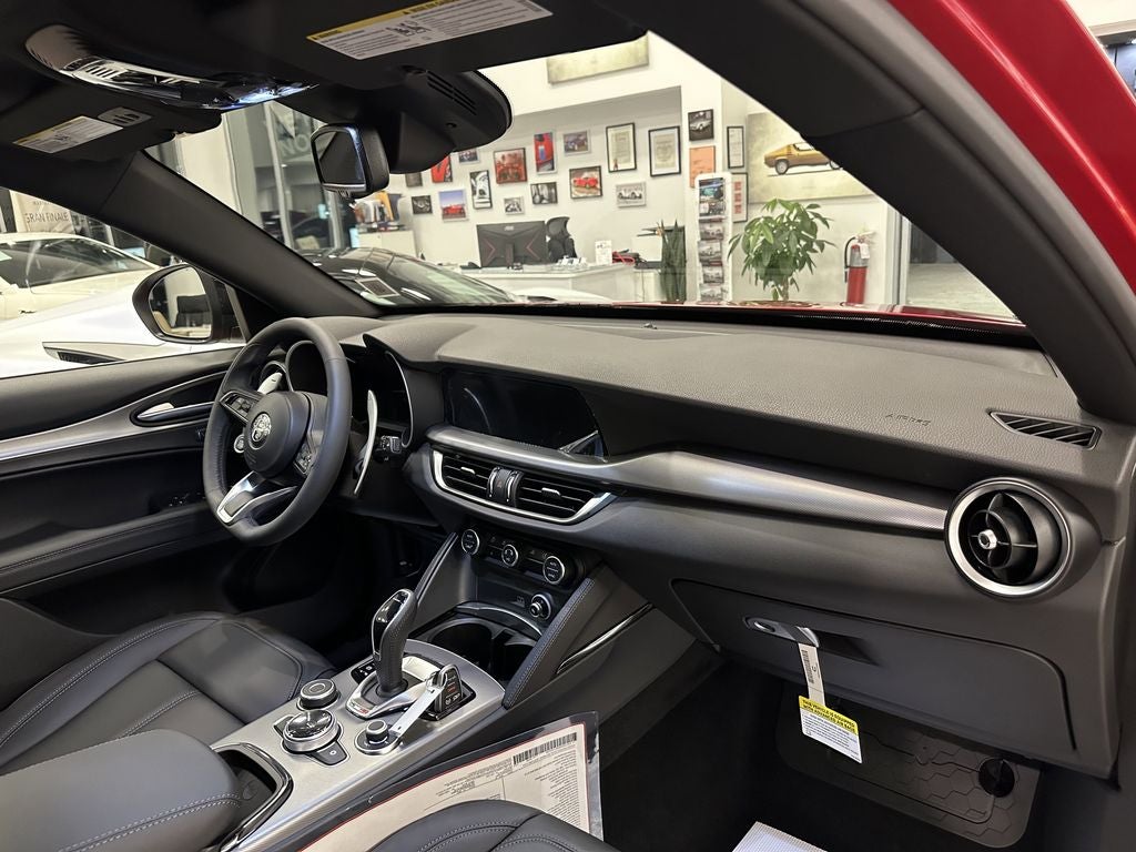 2025 Alfa Romeo Stelvio STELVIO AWD