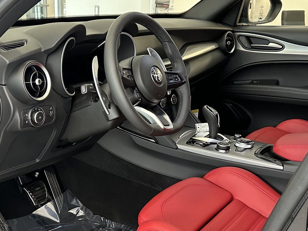 2025 Alfa Romeo Stelvio STELVIO AWD