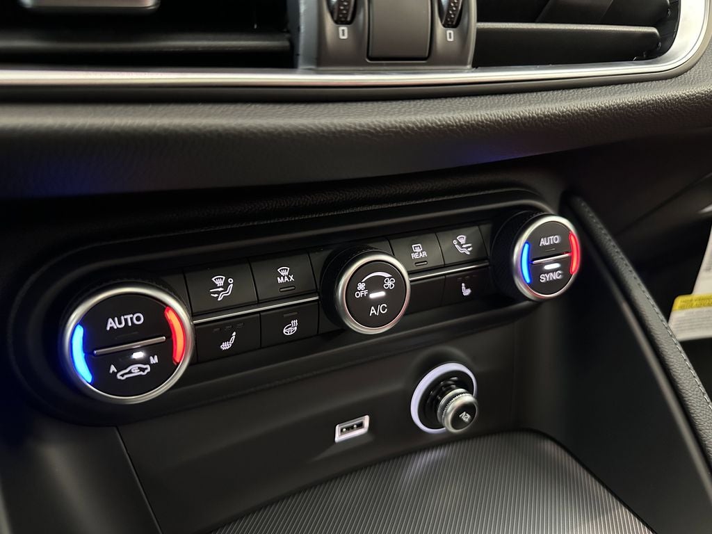 2025 Alfa Romeo Stelvio STELVIO AWD