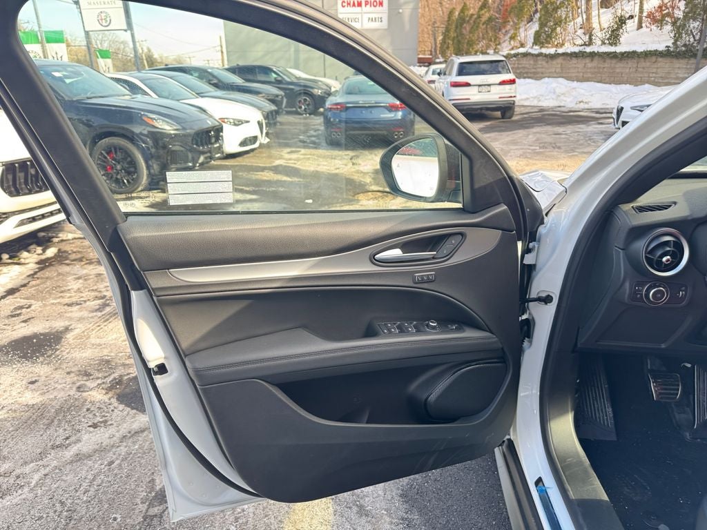 2026 Alfa Romeo Stelvio STELVIO AWD