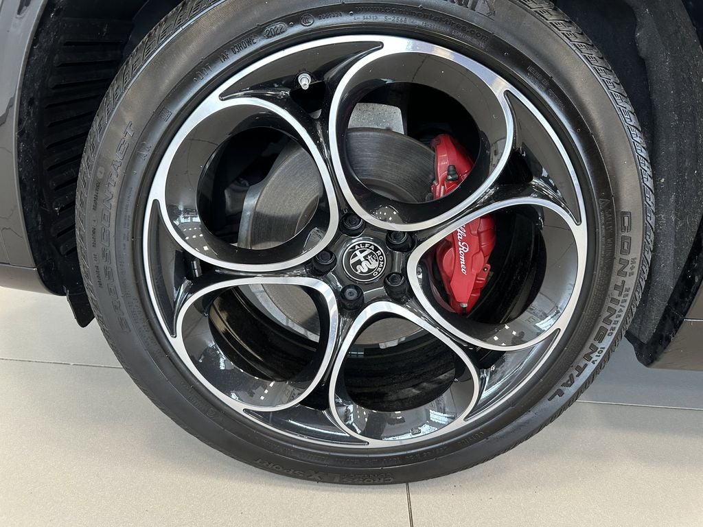 2024 Alfa Romeo Stelvio Veloce AWD