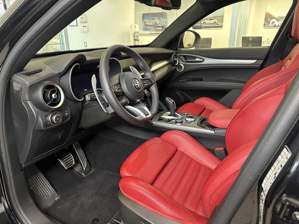 2024 Alfa Romeo Stelvio Veloce AWD