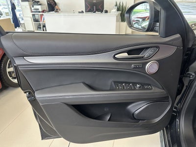2024 Alfa Romeo Stelvio Veloce AWD