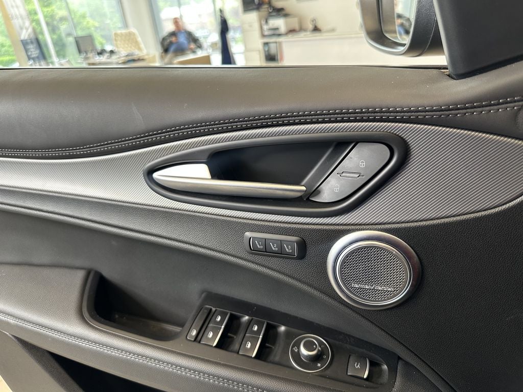 2024 Alfa Romeo Stelvio Veloce AWD