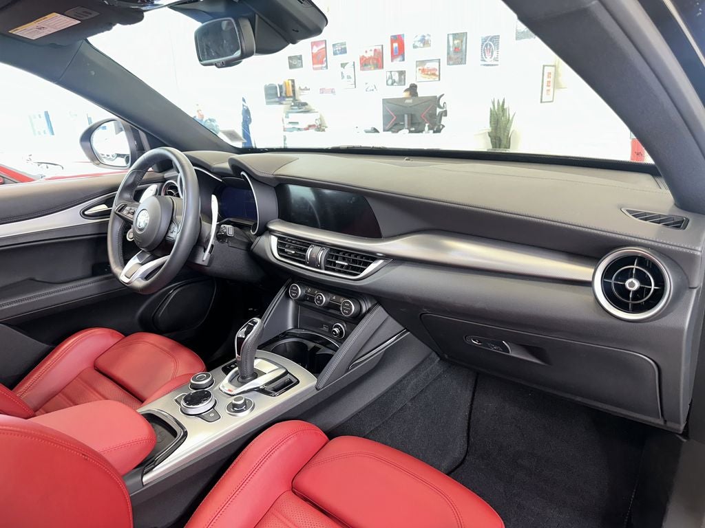 2024 Alfa Romeo Stelvio Veloce AWD