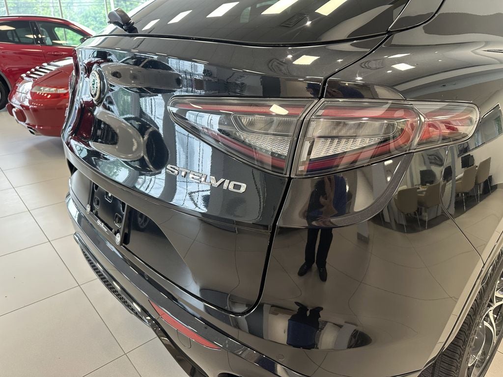 2024 Alfa Romeo Stelvio Veloce AWD
