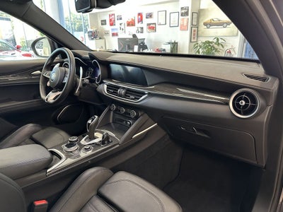 2023 Alfa Romeo Stelvio Quadrifoglio AWD