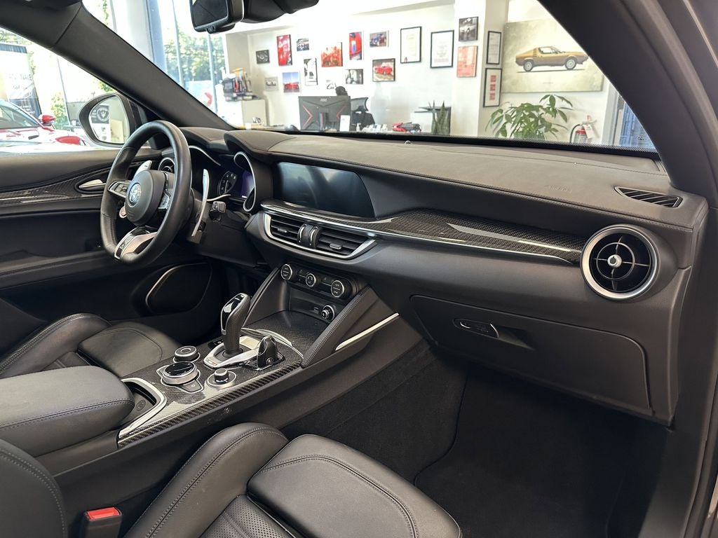 2023 Alfa Romeo Stelvio Quadrifoglio AWD