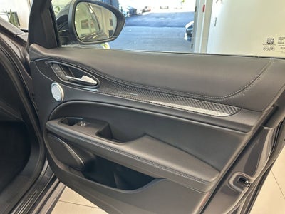 2023 Alfa Romeo Stelvio Quadrifoglio AWD