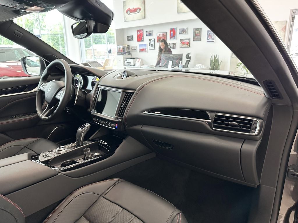 2024 Maserati Levante GT Ultima